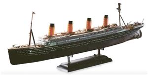 (Bashed) Bachmann R.M.S. Titanic LED 1:700 Scale Model set